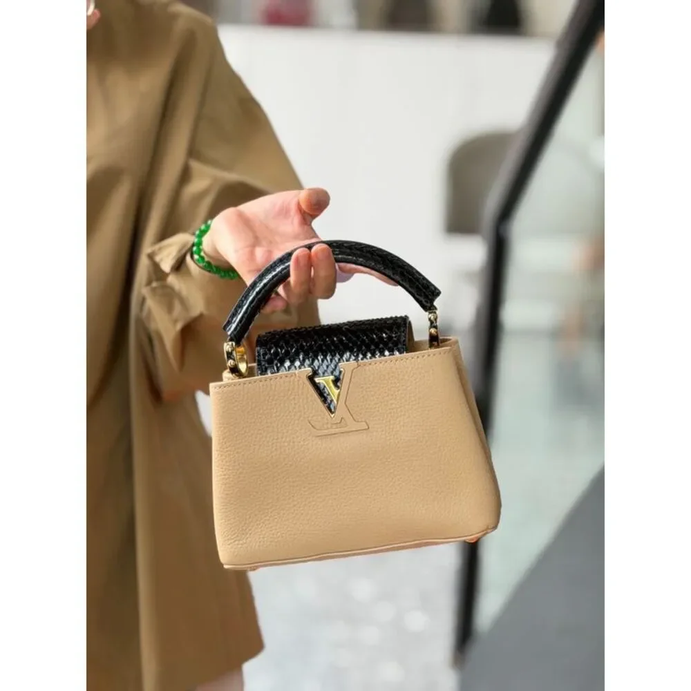 Louis Vuitton Women Pre-Loved Bag Very Good Condition